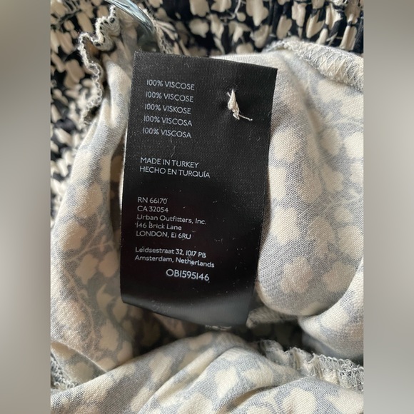 Beautiful, brand new black & white paisley romper from Anthropologie. - Picture 5 of 6